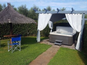 Outdoor spa tub - Wohnung Leccio by Interhome (Castagneto Carducci)