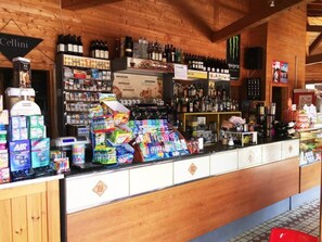 Gift shop - Mobilheim am Meer in der Toskana in der Nähe von Pisa, Lucca by Interhome (Viareggio)