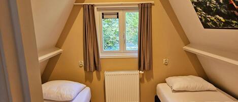 Chalet | 2 bedrooms, bed sheets