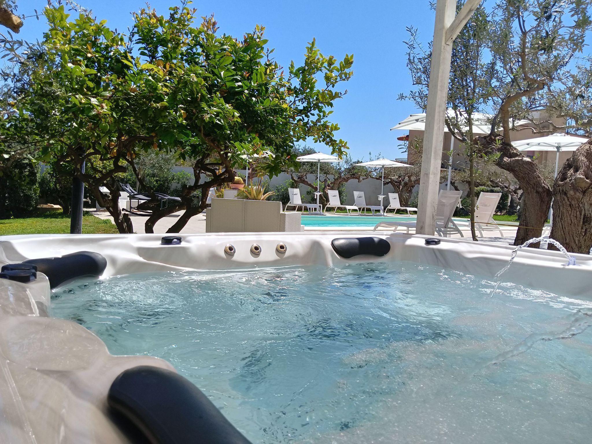 Bain à remous extérieur