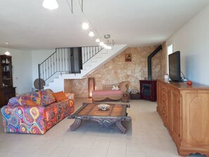 Living area - Su Niu Crobu unten by Interhome (Capitana)
