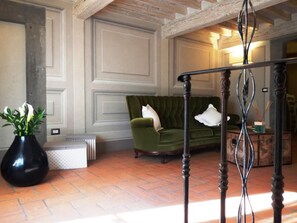 Interior - Stilvolle Wohnung mit Whirlpool in einem Renaissance-Palazzo mitten in Cortona by Interhome (Cortona)