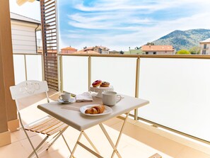 Outdoor dining - 'Michelangelo by Interhome (Borghetto Santo Spirito)