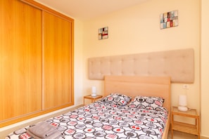 Apartamento | 3 quartos, individualmente mobiliados, ferros/tábuas de passar roupa