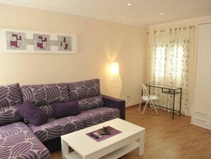 TV, DVD player - "Yovalu1" mit Balkon by Interhome (Torrevieja)