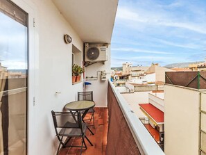 Outdoor dining - Apartment  by Interhome (St Antoni de Calonge)