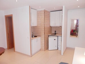 Fridge, cookware/dishes/utensils - Apartment  by Interhome (St Antoni de Calonge)