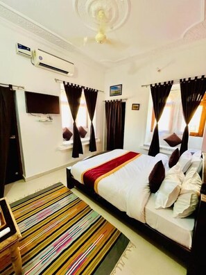Room - Hotel Royal Residency (Jaisalmer)