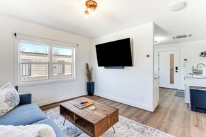 Interior - 1 Mi to Kentucky Bourbon Trail! Louisville Condo (Louisville)