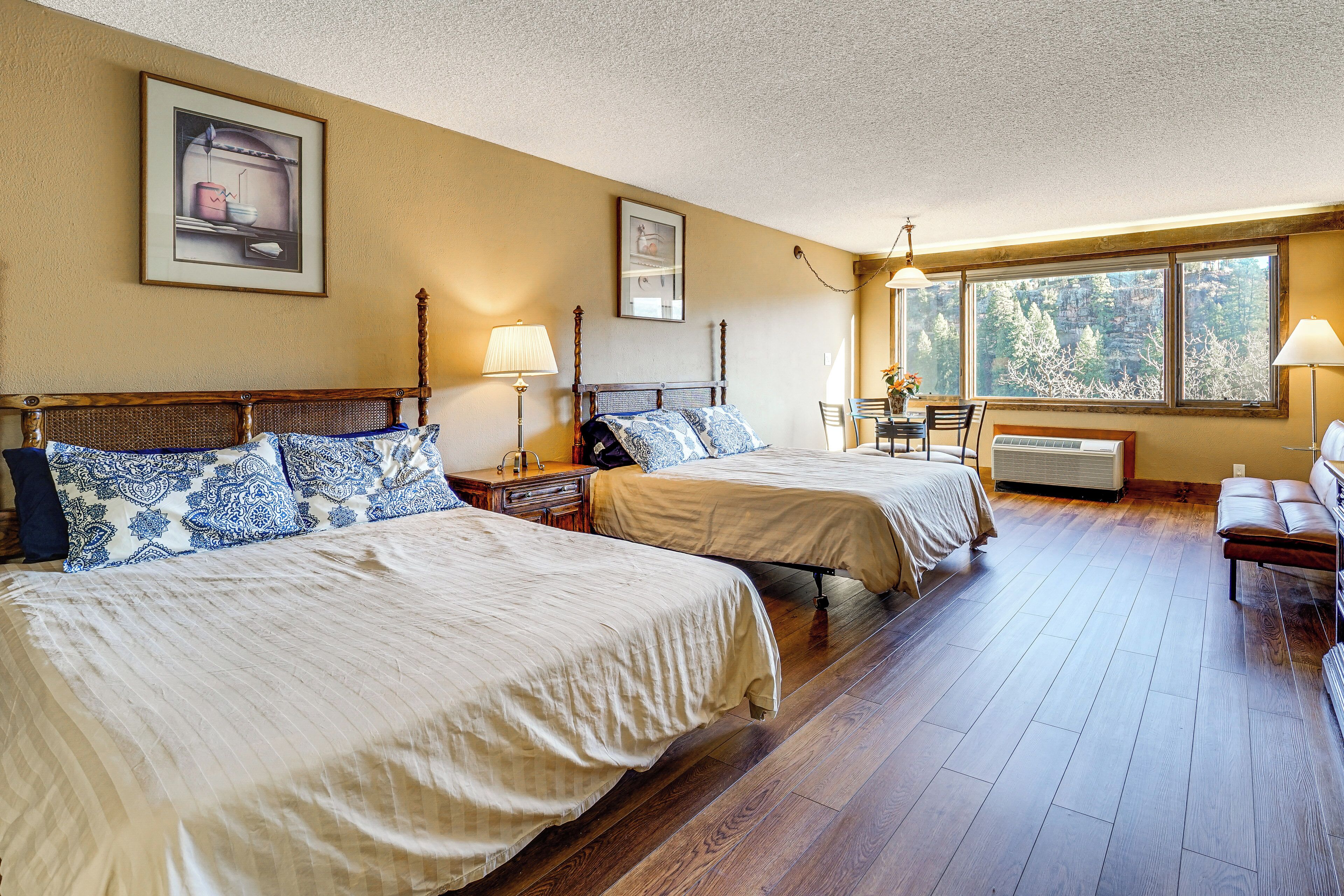 Apartment (0 Bedroom) | Interior