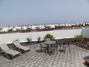 Outdoor dining - mit Jacuzzi by Interhome (Playa Blanca)