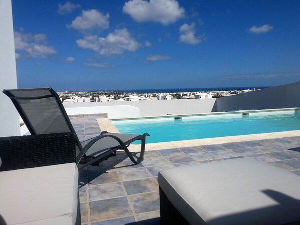 Pool - mit Jacuzzi by Interhome (Playa Blanca)