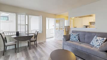 Apartment (1 Bedroom) | Interior