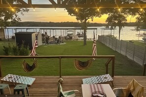 House (4 Bedrooms) | Interior - Open Water Sunset Kingsland Lakehouse w/ Boat Slip (Kingsland)