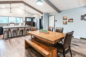 Rumah (4 Bedrooms) | Interior