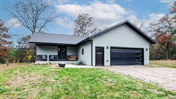 Rumah (4 Bedrooms) | Interior