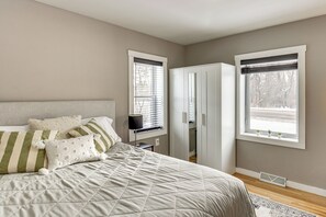 House (6 Bedrooms) | Interior