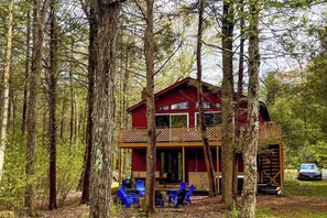 Interior - Spacious Lakefront Home w/ Private Hot Tub (White Haven)