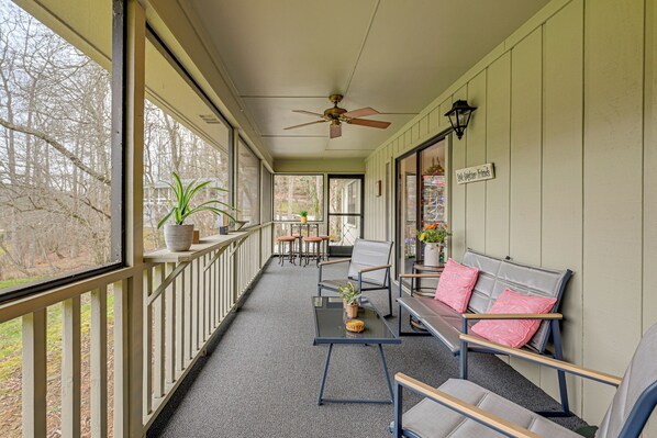 Apartment (3 Bedrooms) | Front of property