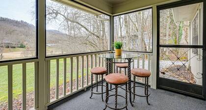 Golf Course & Mtn Views: Franklin Family Condo