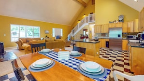 House (3 Bedrooms) | Interior - Creekside Seclusion: 'homested Retreat' in Dallas (Dallas)