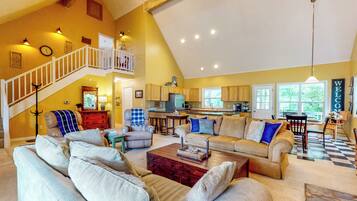 House (3 Bedrooms) | Interior