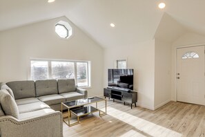 Interior - Home w/ Lake Views & Deck in New Jersey Highlands! (Stanhope)