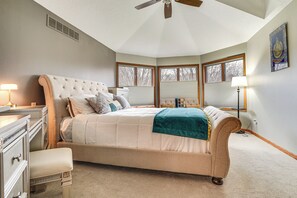 House (4 Bedrooms) | Interior - Rare Gem on a Ravine, Family Home in North Mankato (Mankato)