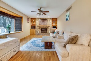 House (4 Bedrooms) | Interior - Rare Gem on a Ravine, Family Home in North Mankato (Mankato)