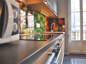 Fridge, microwave, oven, cookware/dishes/utensils - mit Balkon by Interhome (Málaga)