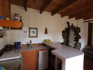 Fridge, oven, cookware/dishes/utensils - Casa Caldereta by Interhome (Guatiza)