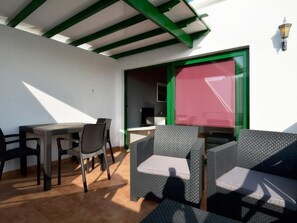 Outdoor dining - Apartamento con terraza by Interhome (Puerto del Carmen)