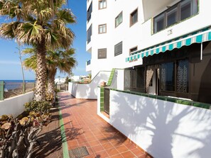 Exterior - Apartment direkt am Meer by Interhome (Costa del Silencio)