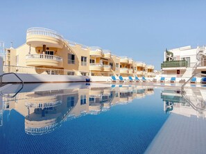 Pool Outdoor - Apartment La Arena by Interhome (Los Gigantes)