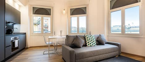 Apartment | Living area | 40-inch Smart TV with digital channels