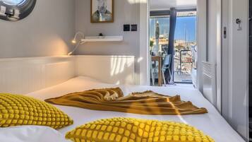 Individually decorated, individually furnished, desk, laptop workspace