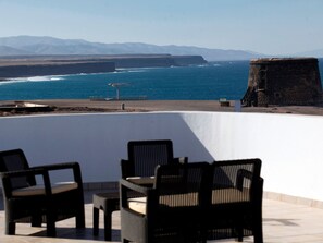 Terrace/patio - Große Ferienwohnung in El Cotillo by Interhome (Corralejo)