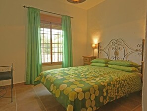 3 chambres, accès à Internet