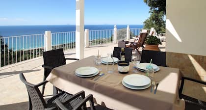 Villa Dammuso is an exclusive villa where tranquility, privacy and comfort come together in a unique setting, surrounded by nature and overlooking the sea. The entire property is for your private use, including the beautiful infinity pool reserved solely
