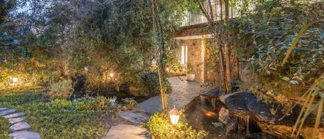 Enceinte de lâhĂ©bergement