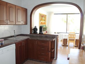 Fridge, microwave, oven, dishwasher - für 2 Personen und 4 Kinder by Interhome (Can Picafort)