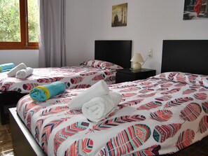 3 bedrooms, Internet - für 2 Personen und 4 Kinder by Interhome (Can Picafort)