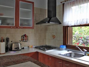 Fridge, cookware/dishes/utensils - La Palma by Interhome (El Paso)