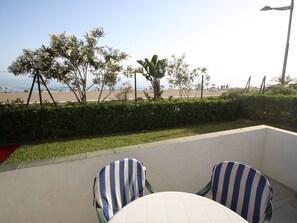 Outdoor dining - mit Blick auf das Wasser by Interhome (La Axarquía/ Torrox)