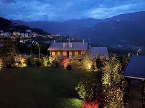 Garden view - Miramontino Mountain Suite & Spa (Rota d'Imagna)