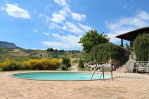 Villa - Casale Vecchio Abruzzo Countryside Spacious and Authentic Private Villa With Pool in an Olive Grove (Torre de' Passeri)