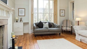 House - Victorian House Sleeps 14 Pool and Gardens (Chichester)