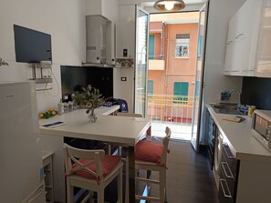 Fridge, microwave, oven, dishwasher - Cavallotti 7 von Holiday World by Interhome (Genova)