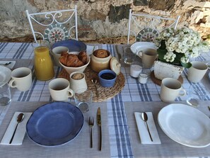 Dining - Villa 'Monticello' mit eigenem Pool by Interhome (Bagni di Lucca)