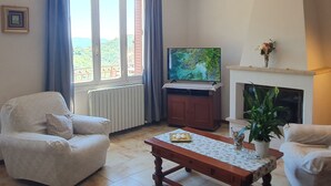 TV, fireplace - Villa 'Monticello' mit eigenem Pool by Interhome (Bagni di Lucca)